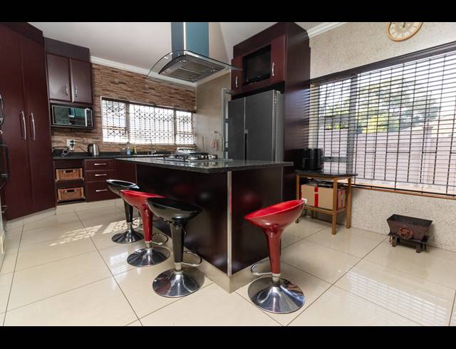 4 BEDROOM HOUSE FOR SALE IN MALVERN